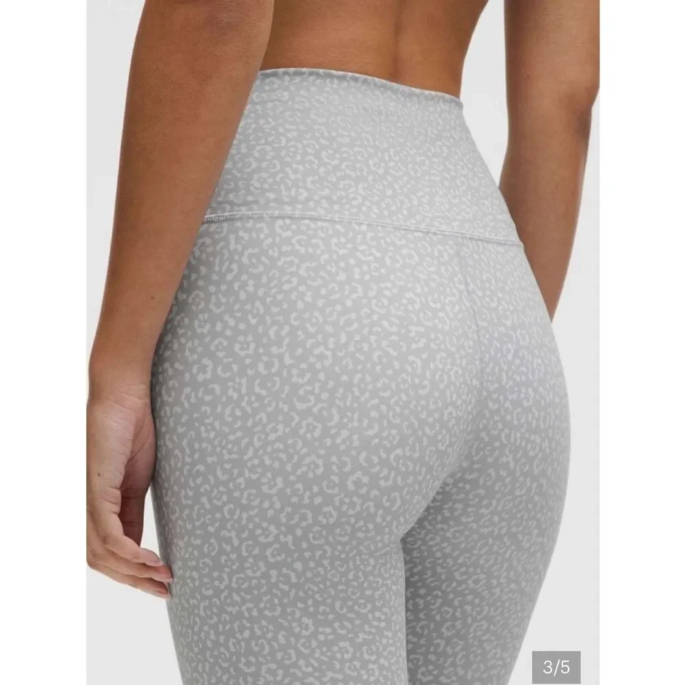 Lululemon Wunder Train Hi Rise Tight Leopard Daisy Starlight Gray Womens 10